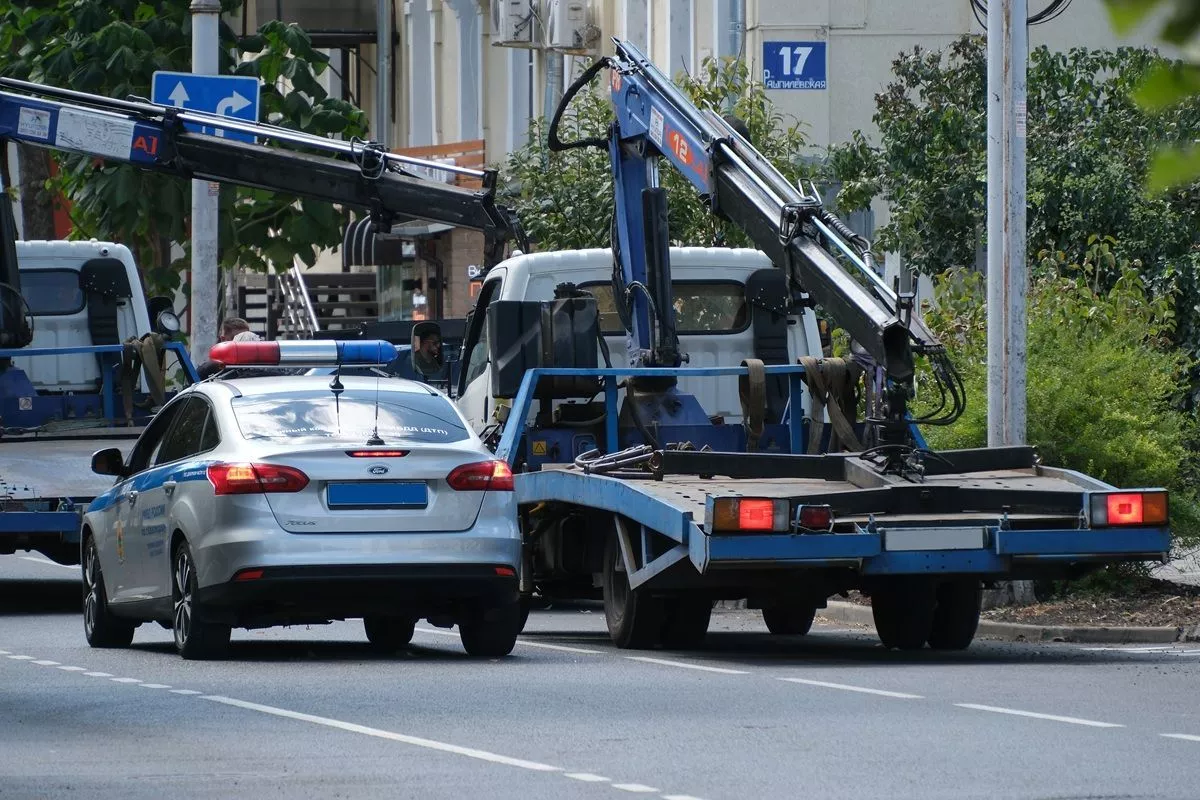 Более 16 тысяч машин увезли эвакуаторы с улиц Краснодара с начала 2025 года