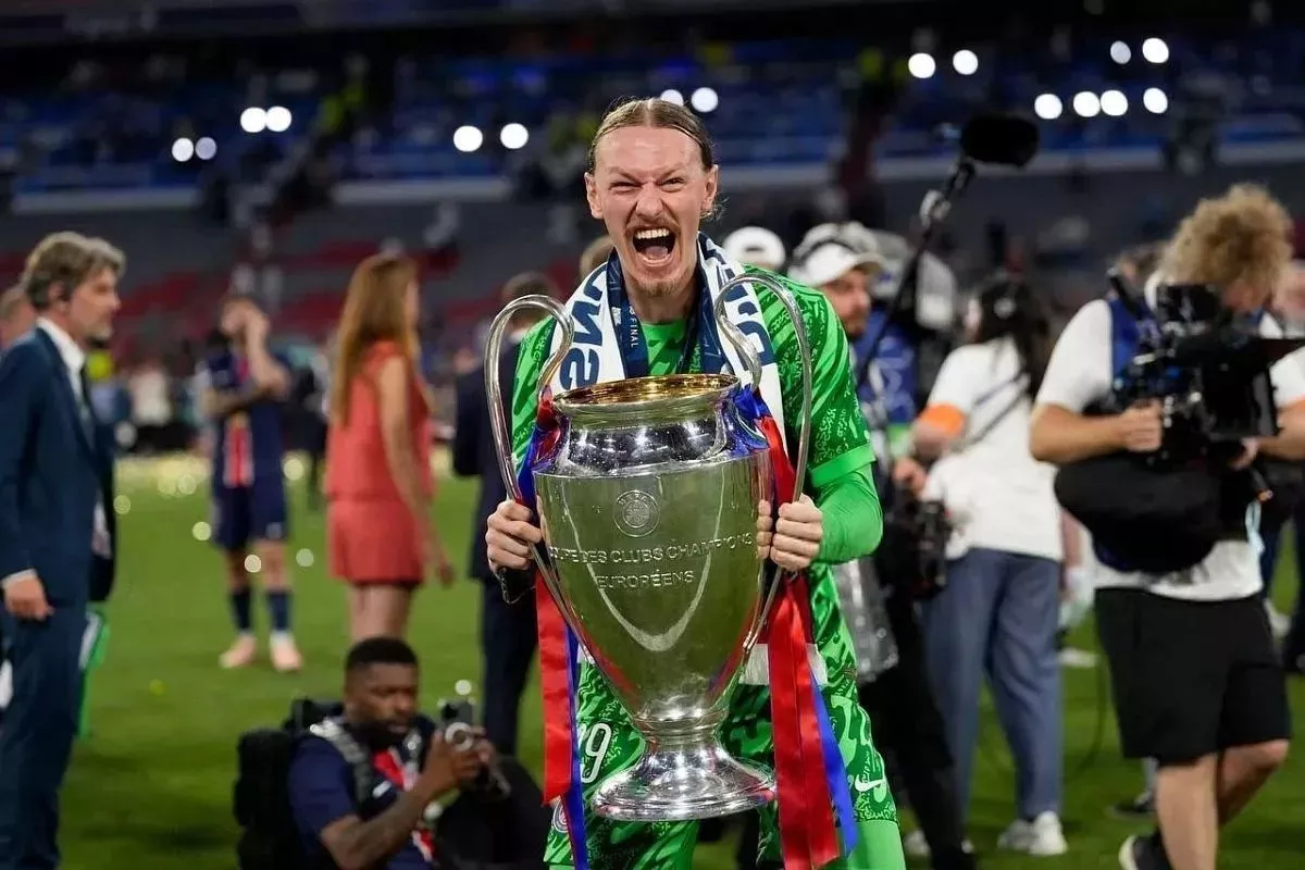 Акинфеев назвал правильным шагом переход Сафонова из «Краснодара» в «ПСЖ» 