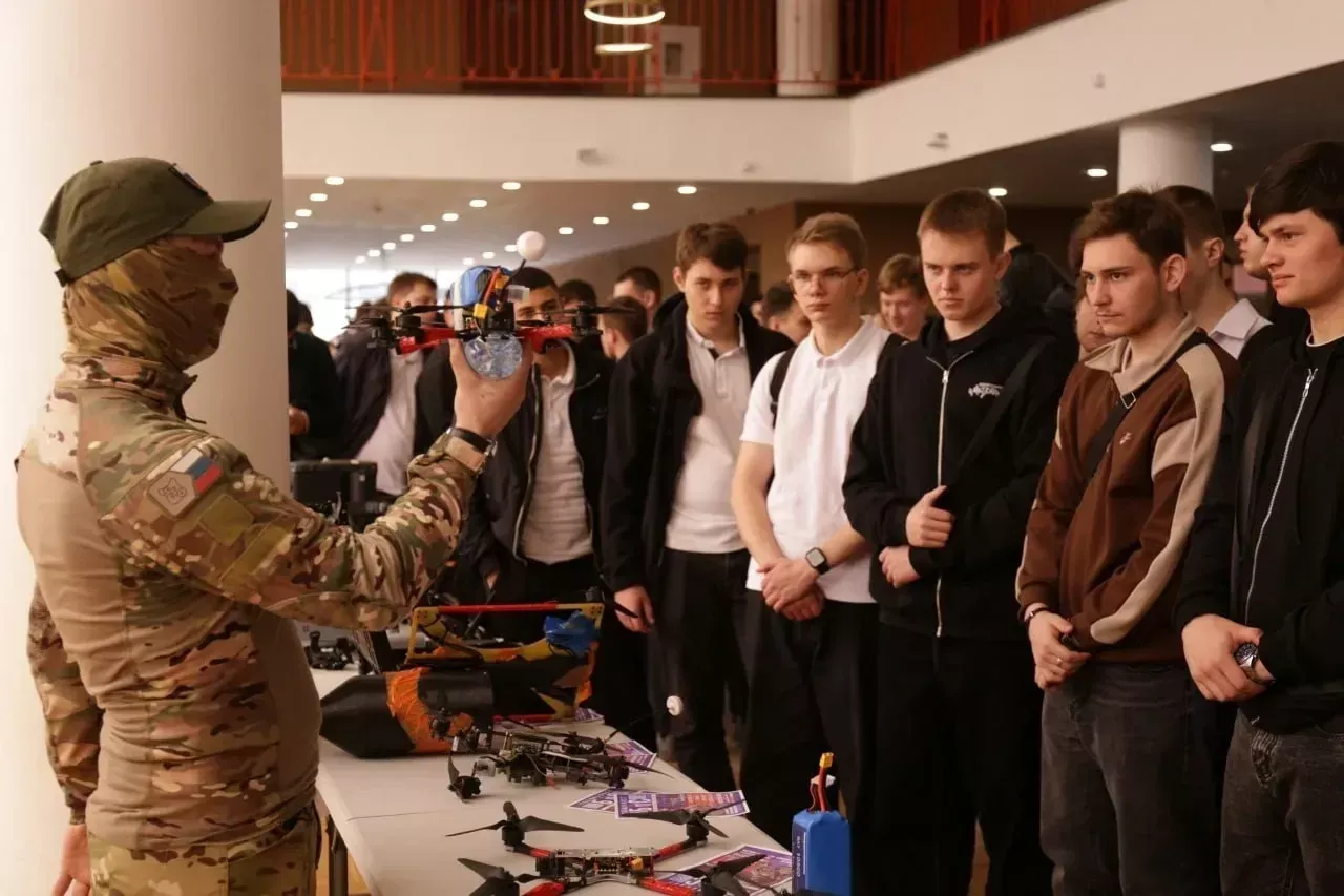 Форум БПЛА «Пилоты нового времени» завершился в Армавирском механико-технологическом техникуме
