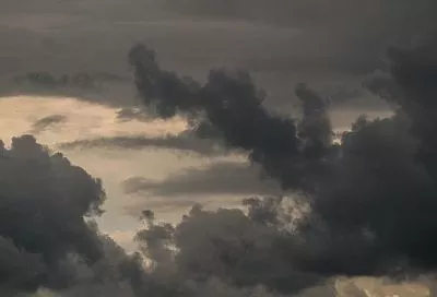 На пять градусов выше нормы: мощное потепление нагрянуло в Краснодарский край с ветром и дождями