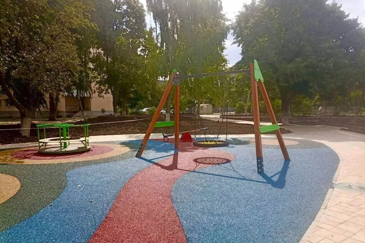 Зону отдыха в Динском районе благоустраивают по нацпроекту