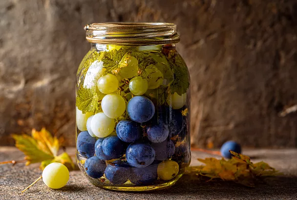 Квашеный виноград: необычная закуска за пару недель