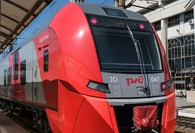 В Сочи 15 и 18 ноября пригородным поездам отменят некоторые остановки