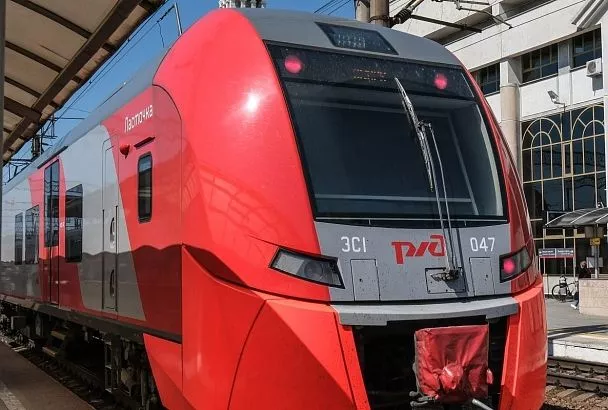 В Сочи 15 и 18 ноября пригородным поездам отменят некоторые остановки