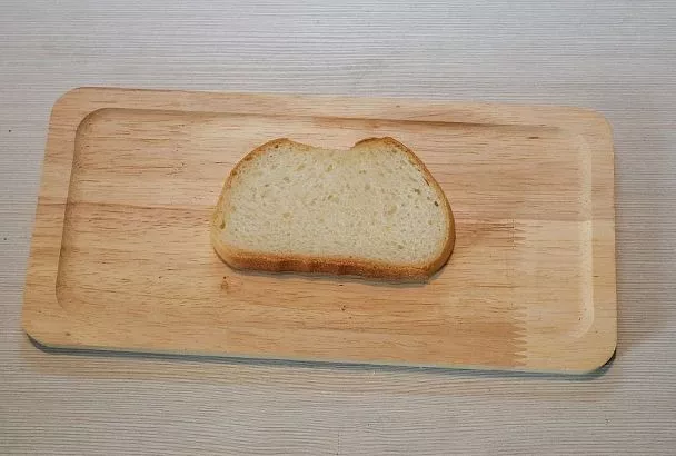 Ни одной корочки в мусор: превратить черствый хлеб в настоящий эликсир для растений – легко и бесплатно