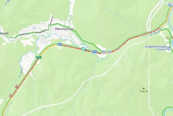 Почти на 20 км растянулись пробки на трассе М-4 «Дон» по пути с курортов Краснодарского края