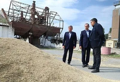 Юрий Бурлачко оценил ход уборки риса 