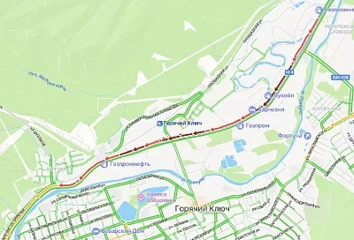 Восьмикилометровая пробка образовалась на трассе «Дон» по пути к Черному морю