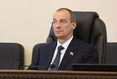 Юрий Бурлачко: «За минувший парламентский год приняты 151 закон и 421 постановление»