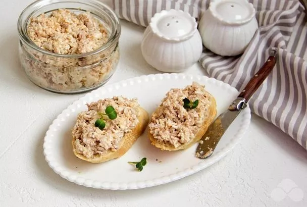 Нежный паштет из сайры и пары яиц, делали на замену масла, а теперь вся семья ест 