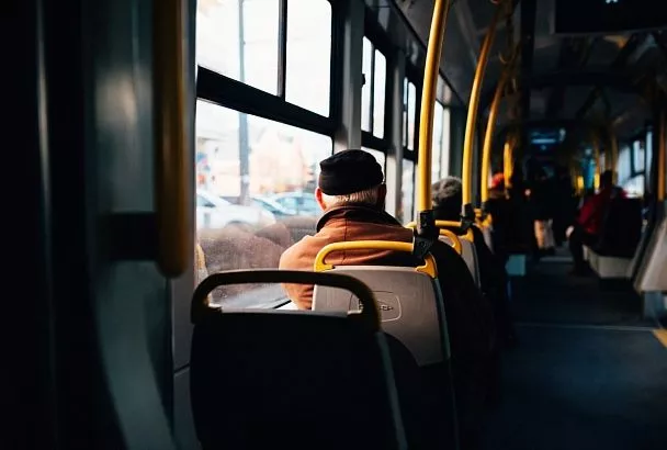 Пенсионеров старше 75 лет не будут высаживать за безбилетный проезд
