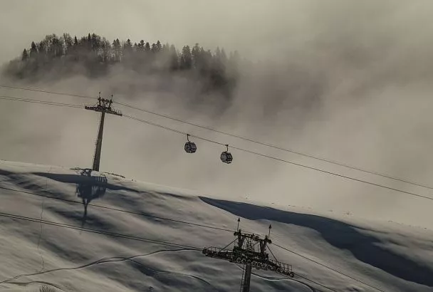 Банк ДОМ.РФ профинансирует строительство единой зоны катания в горах Сочи