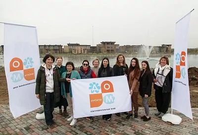 Участники волонтерского корпуса ГК ИНСИТИ высадили хвойные деревья в Новой Елизаветке