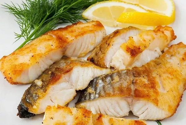 Как будто в ресторане поужинали: а ведь я просто пожарила на ужин минтай - по новому рецепту