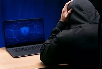 Мошенники используют фейковые чаты поликлиник для кражи персональных данных граждан