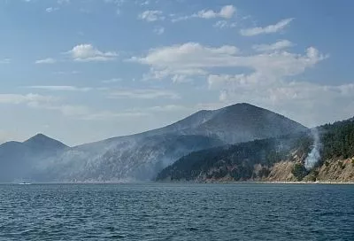 Из-за сильного ветра площадь лесного пожара под Геленджиком выросла до 32 гектаров