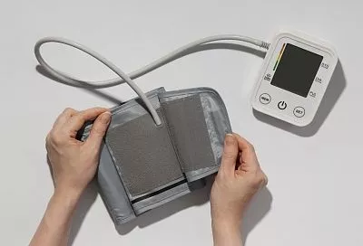 Пока не поздно: стало известно, почему россияне бросились скупать тонометры