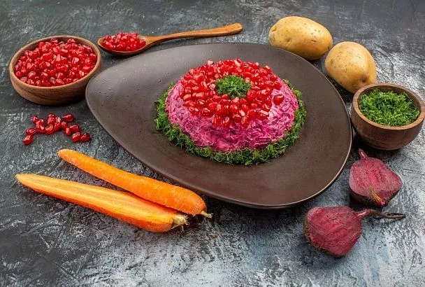 Забудем про селедку - готовлю новый салат «с шубой», который гости съедают всегда первым. Рецепт, который легко повторить