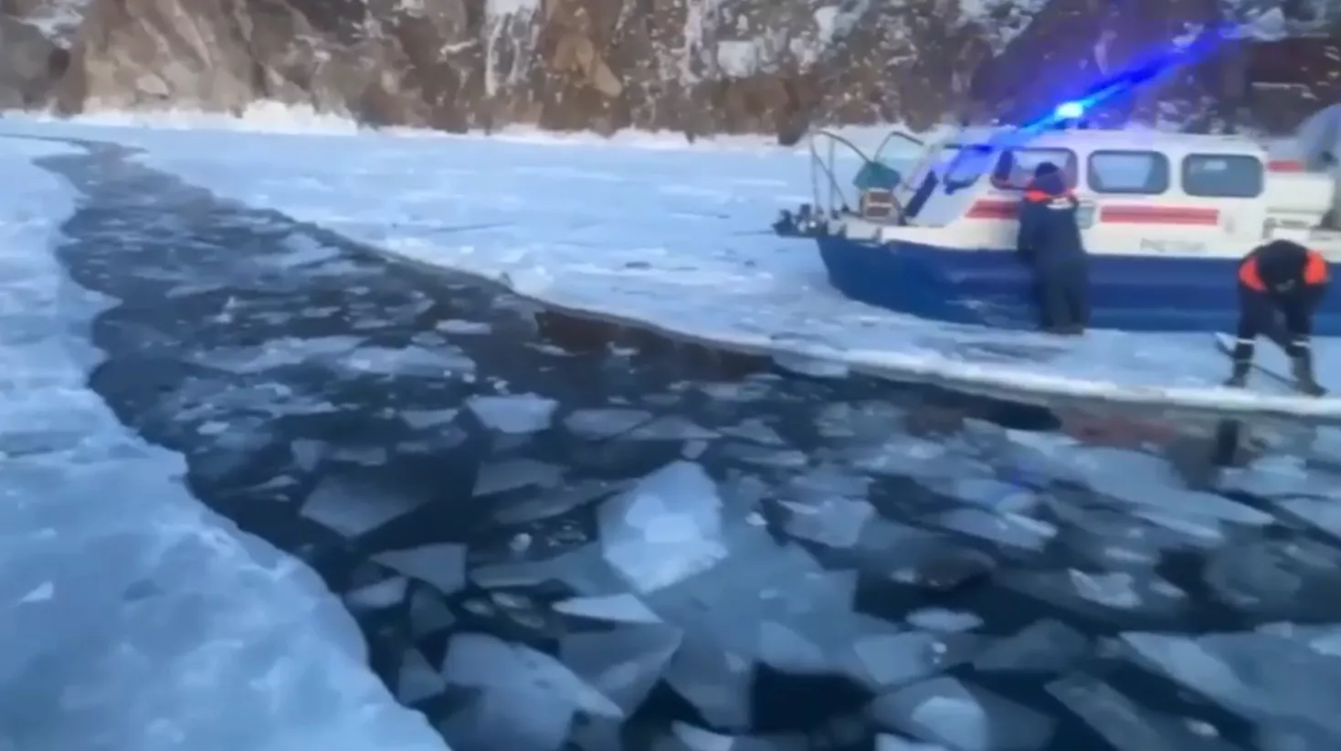 Восемь погибших и один выживший: СК расследует гибель туристов в Байкале