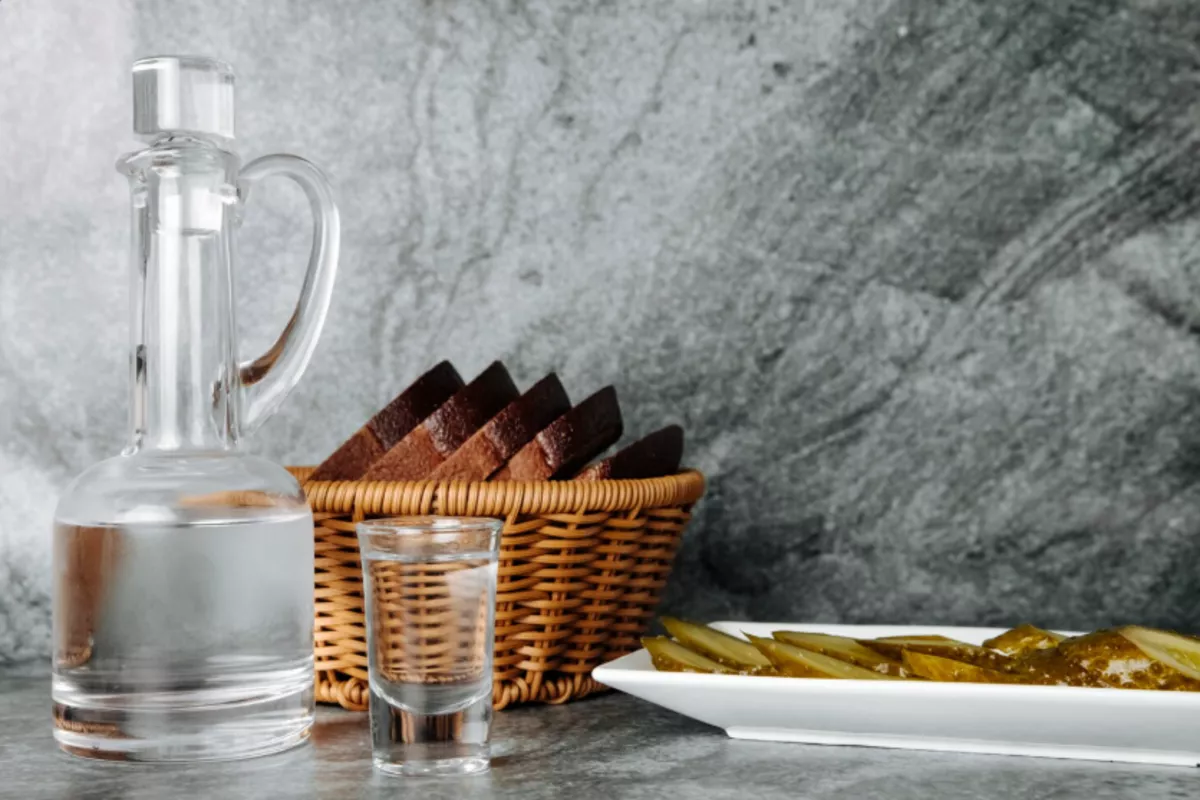 Продажи водки премиум-сегмента в России в 2025 году выросли более чем вдвое