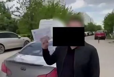 В Краснодаре водителю «Инфинити» выписали штраф за повреждение дорожного покрытия