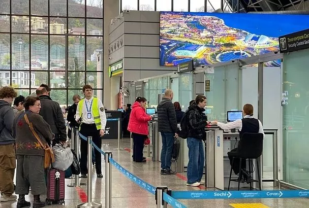 Возможны переносы и отмены рейсов: какая ситуация в аэропорту Сочи после снятия временных ограничений