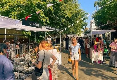 Последний день лета: на краснодарском Арбате проходит фестиваль «ЧАПАЕВА ФЕСТ»