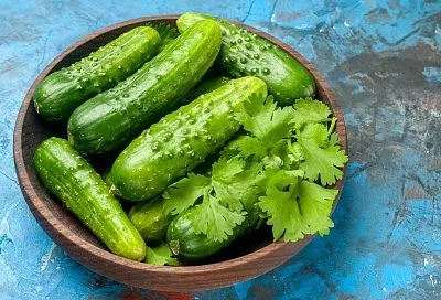 Делаем битые огурцы за 5 шагов: простой рецепт на каждый день от Татьяны Назарук