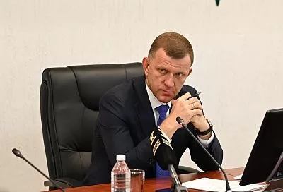 Евгений Наумов: «Закупка школьных учебников в этом году в Краснодаре беспрецедентная»