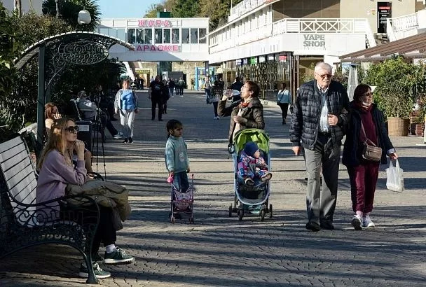 Сочи и Краснодар вошли в топ-5 популярных направлений для отдыха парами в январе