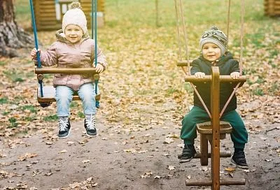 В России утвердили новые ГОСТы для детских ходунков и качелей