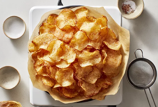 Чипсы в микроволновке: хрустяще, без масла и «лишней химии»