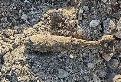 В хуторе под Анапой рабочие наткнулись на 120-мм минометную мину времен войны