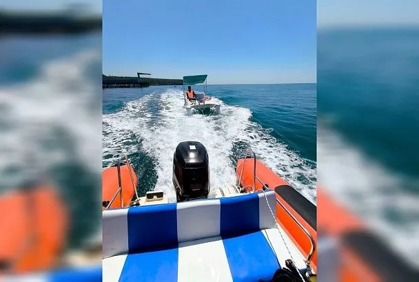 Туристы оказались заложниками электрокатамарана в Туапсинском районе