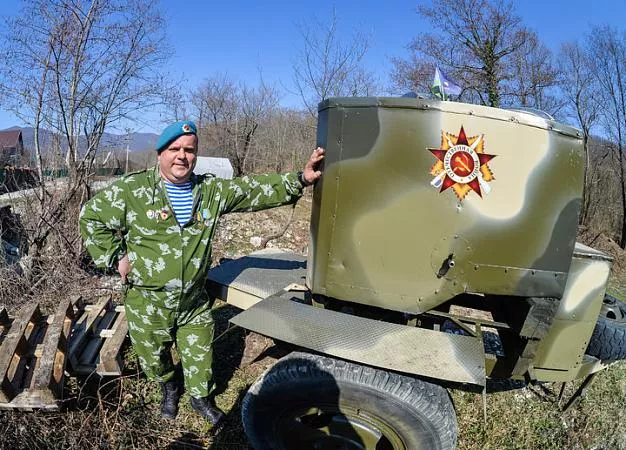 Александр Эста