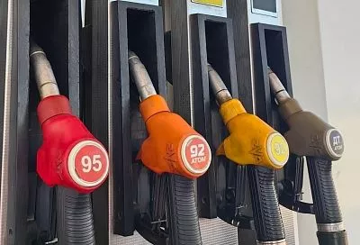 Кабмин разрешил выпуск, ввоз и продажу бензина Евро-2, Евро-3, Евро-4  