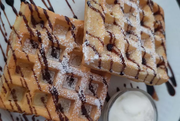 Взяла у свекрови рецепт и теперь через день готовлю на завтрак творожно-банановые вафли: нашла для своей семьи идеальное сочетание вкуса и пользы