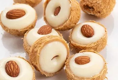 Домашние Рафаэлло без выпечки: четыре простых ингредиента и нежные конфеты с хрустящим сюрпризом на вашем столе