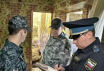 Жительница Краснодара устроила антисанитарию в квартире и 8 лет не пускала работников УК