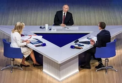 Путин заявил, что нынешних мер поддержки семьи недостаточно