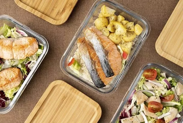 Почему нельзя ставить еду в холодильник в кастрюле или сковородке, в которой она готовилась