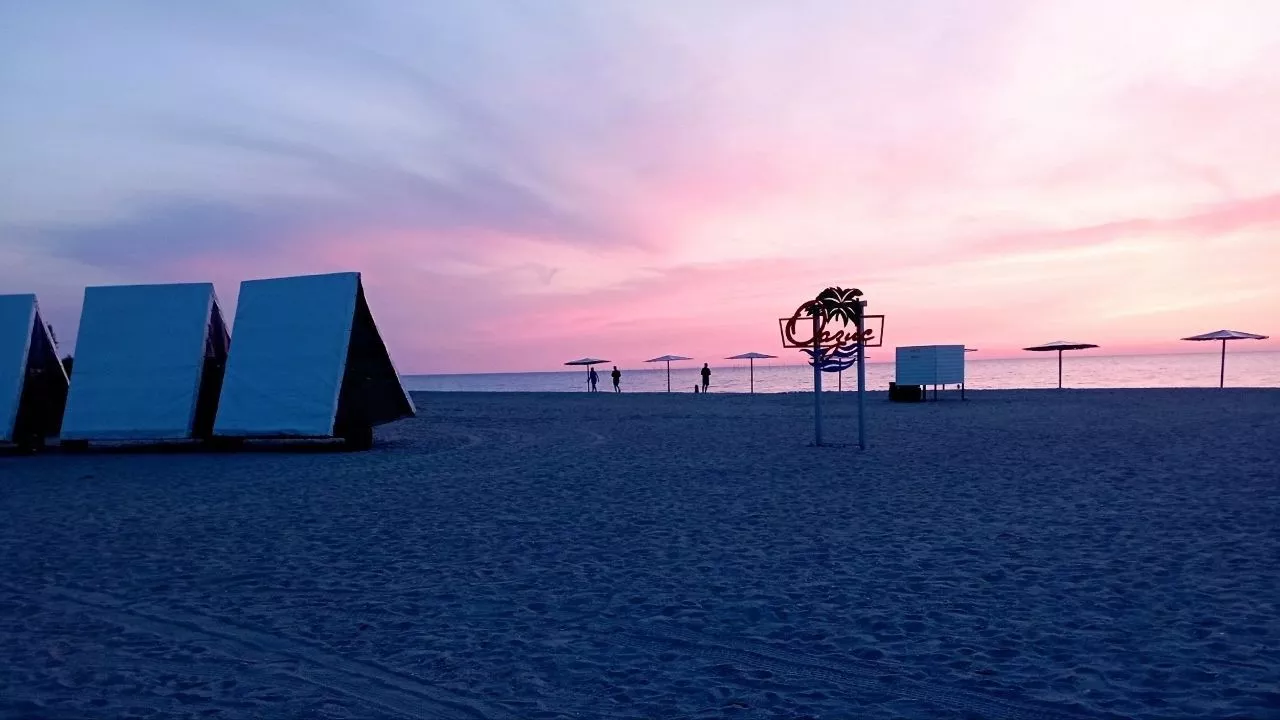 На Азовском побережье в Славянском районе отдохнули более 98 тысяч туристов в 2025 году 