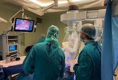 В Краевой клинической больнице №1 в Краснодаре проводят до 700 роботизированных операций в год
