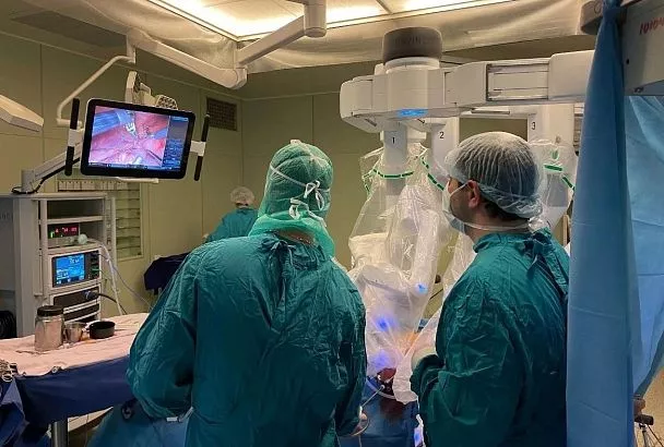 В Краевой клинической больнице №1 в Краснодаре проводят до 700 роботизированных операций в год