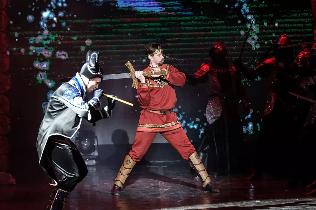 Завершился праздник показом спектакля «Финист ясный сокол», который все зрители смотрели, затаив дыхание.