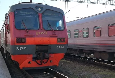 10 поездов задерживаются из-за приостановки движения по Крымскому мосту