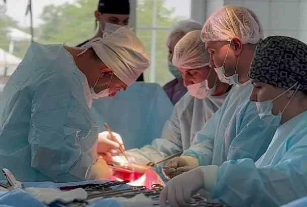 12-килограммовую опухоль удалили женщине врачи онкодиспансера Адыгеи