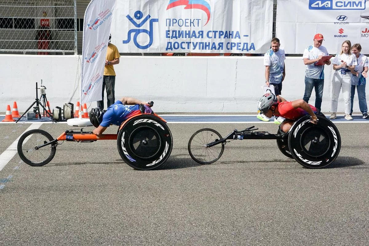 Полумарафон «Рецепт-Спорт» объединяет не только опытных атлетов, но и тех, кто делает свои первые шаги к большим победам.