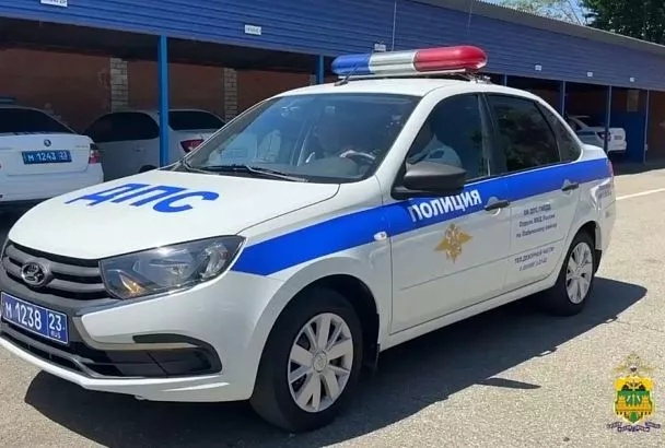 Спасение на дороге: в Лабинске автоинспекторы экстренно доставили в больницу трёхмесячного ребёнка