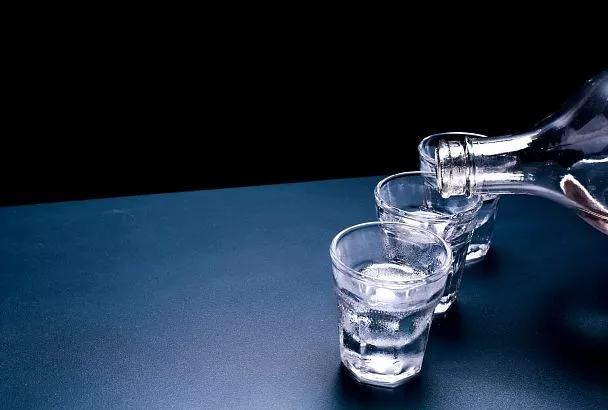 Какая водка хорошая: с января этого года россияне пью только такую